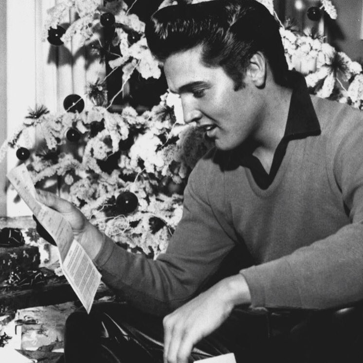 İYİ Kİ DOĞDUN ROCKN ROLLUN EFSANESİ