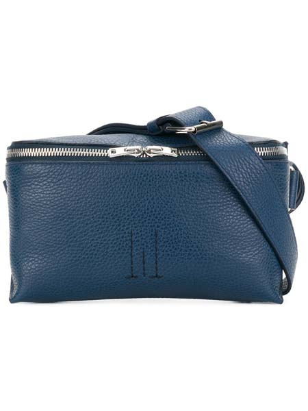 BEL ÇANTALARI SOKAĞI ELE GEÇİRDİ