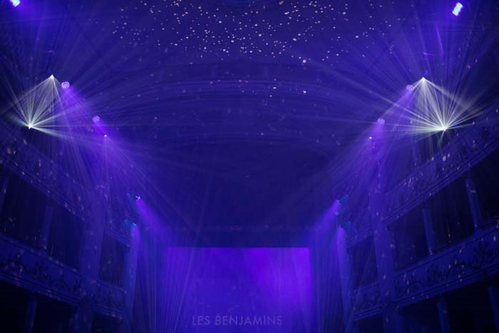 LES BENJAMINSDEN KENTİN GECE SİLUETİ 