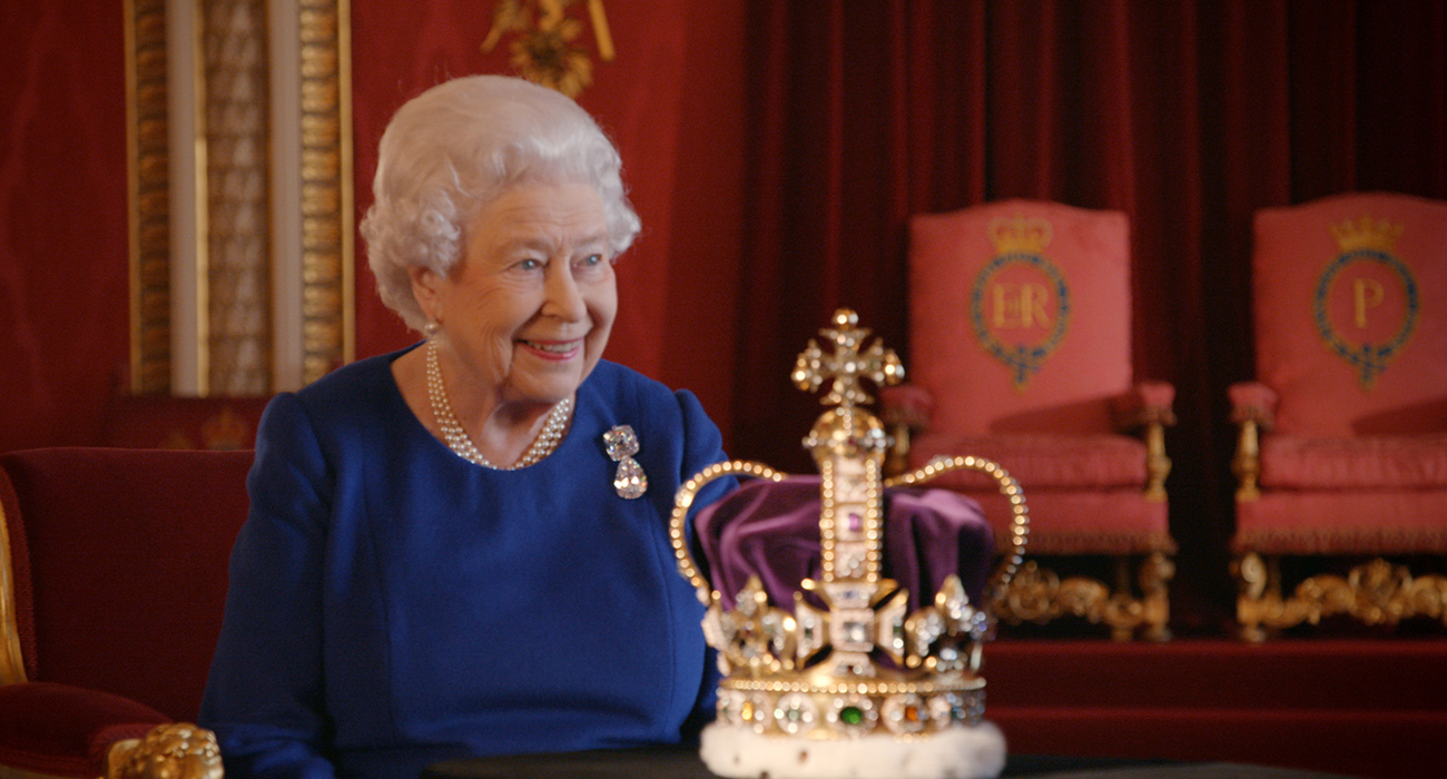 KRALİÇE II. ELIZABETH, İLK KEZ TAÇ GİYME TÖRENİNİ ANLATIYOR