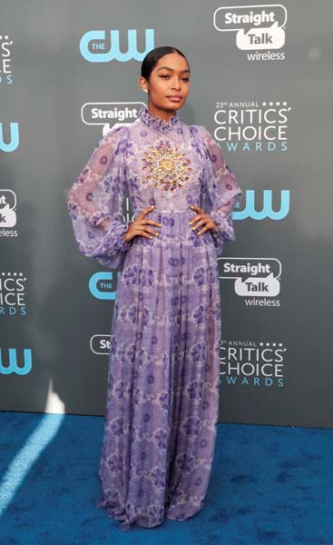 2018 CRITICS CHOICE ÖDÜLLERİ KIRMIZI HALI