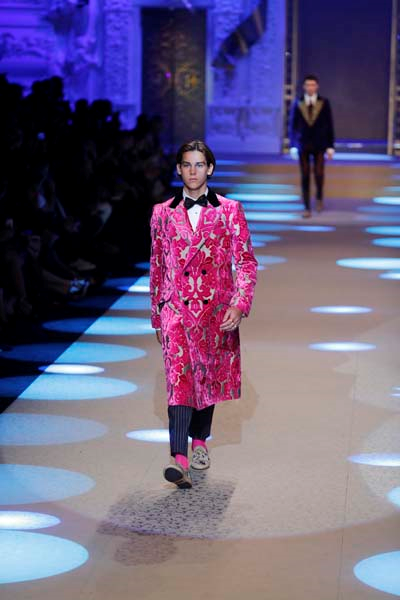 DOLCE & GABBANA 2019 SONBAHAR KIŞ DEFİLESİ