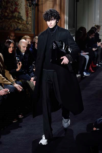 VALENTINO 2019 SONBAHAR KIŞ DEFİLESİ