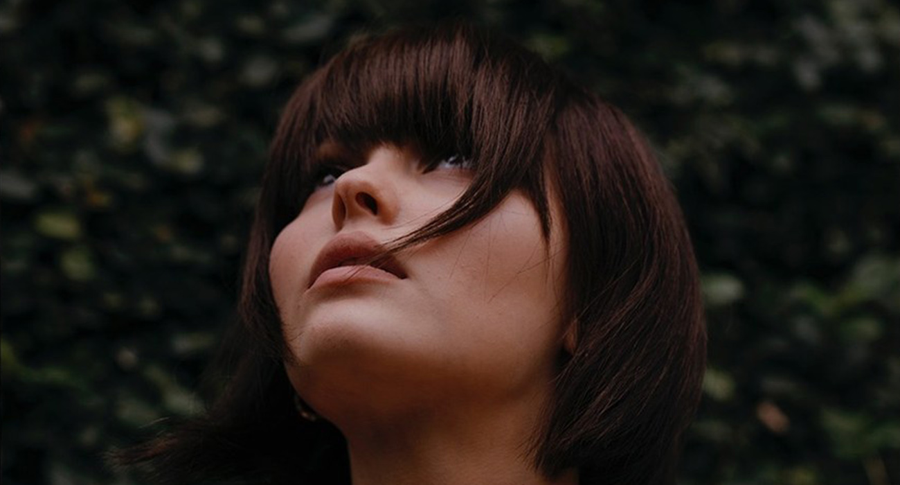 LILY-ROSE DEPP, ANNESİ VANESSA PARADIS'NİN GENÇLİĞİNE DÖNDÜ