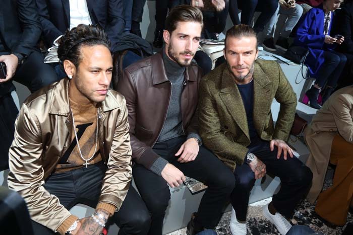 NAOMI CAMPBELL VE KATE MOSS PODYUMA ÇIKTI