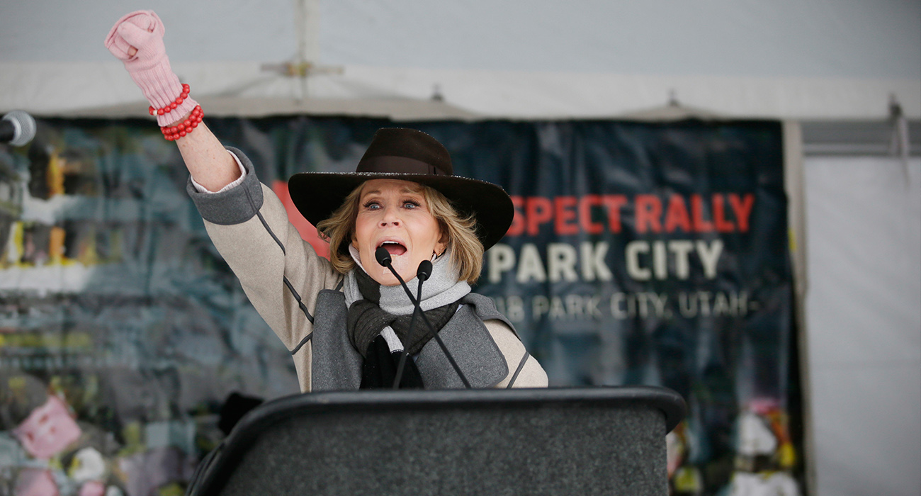 KADIN YÜRÜYÜŞÜNE ON BİNLER KATILDI