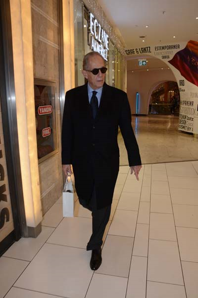 FARUK SÜREN ALIŞVERİŞTE