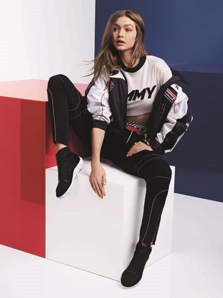GIGI HADID TOMMY HILFIGER İŞ BİRLİĞİ 2018DE DE DEVAM EDİYOR