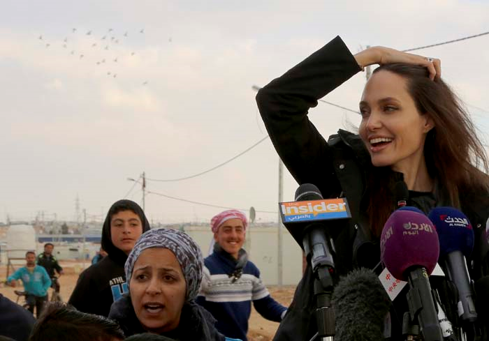 ANGELINA JOLIE PARİSTE