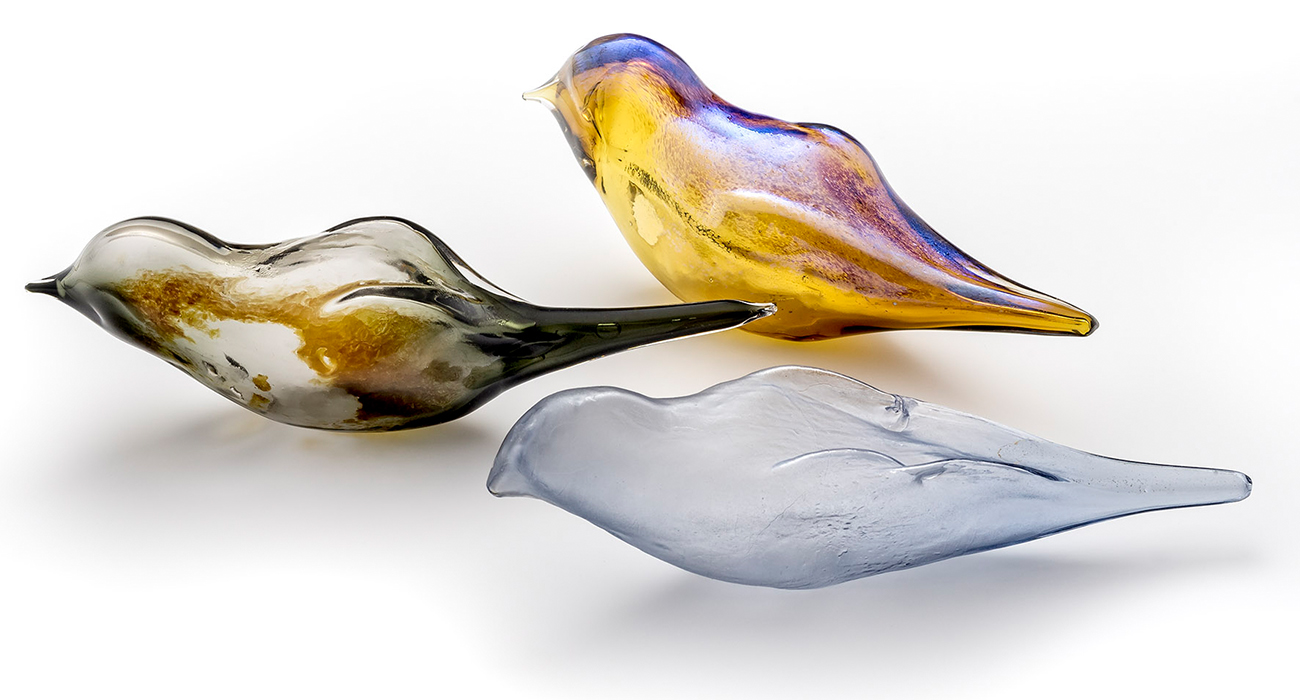 FELAKŞAN ONAR'IN KANATSIZ KUŞLAR ENSTALASYONU BERLİN İSLAM SANATLARI MÜZESİNDE