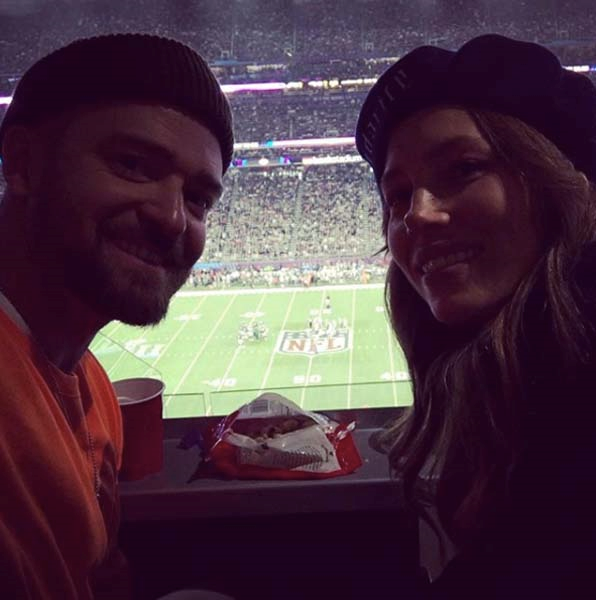 ÜNLÜLERİN SUPER BOWL PAYLAŞIMLARI