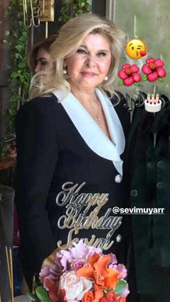 FERYAL GÜLMAN VE SEVİM UYAR DOĞUM GÜNLERİNİ KUTLADI