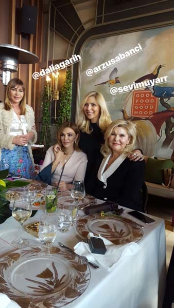 FERYAL GÜLMAN VE SEVİM UYAR DOĞUM GÜNLERİNİ KUTLADI