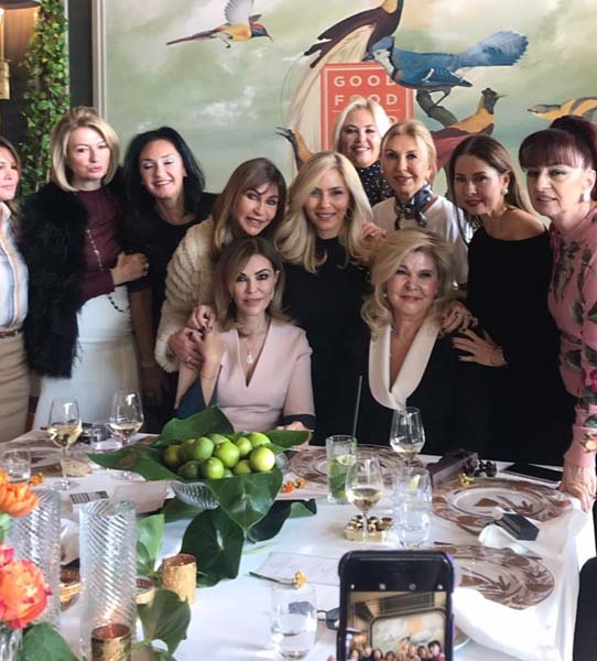 FERYAL GÜLMAN VE SEVİM UYAR DOĞUM GÜNLERİNİ KUTLADI