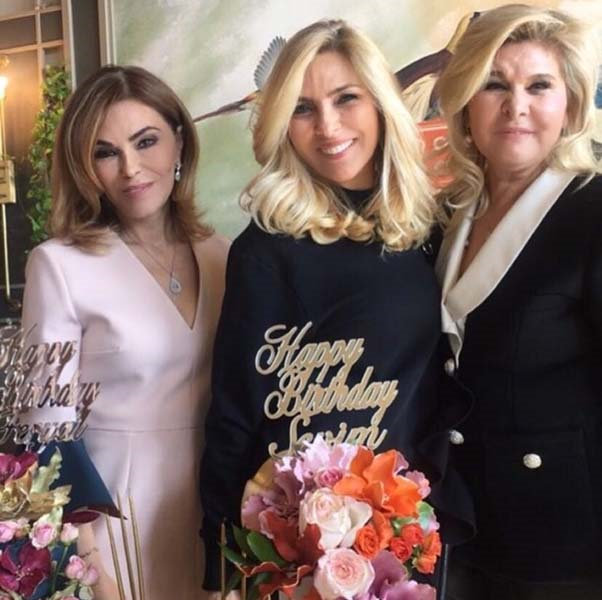 FERYAL GÜLMAN VE SEVİM UYAR DOĞUM GÜNLERİNİ KUTLADI