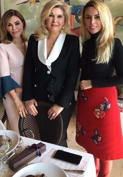 FERYAL GÜLMAN VE SEVİM UYAR DOĞUM GÜNLERİNİ KUTLADI