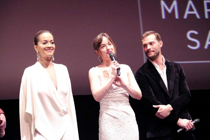 ÖZGÜRLÜĞÜN ELLİ TONU FİLMİNİN PARİS PRÖMİYERİ