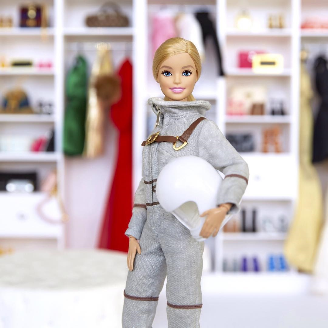 BARBIE HAKKINDA BİLMENİZ GEREKENLER