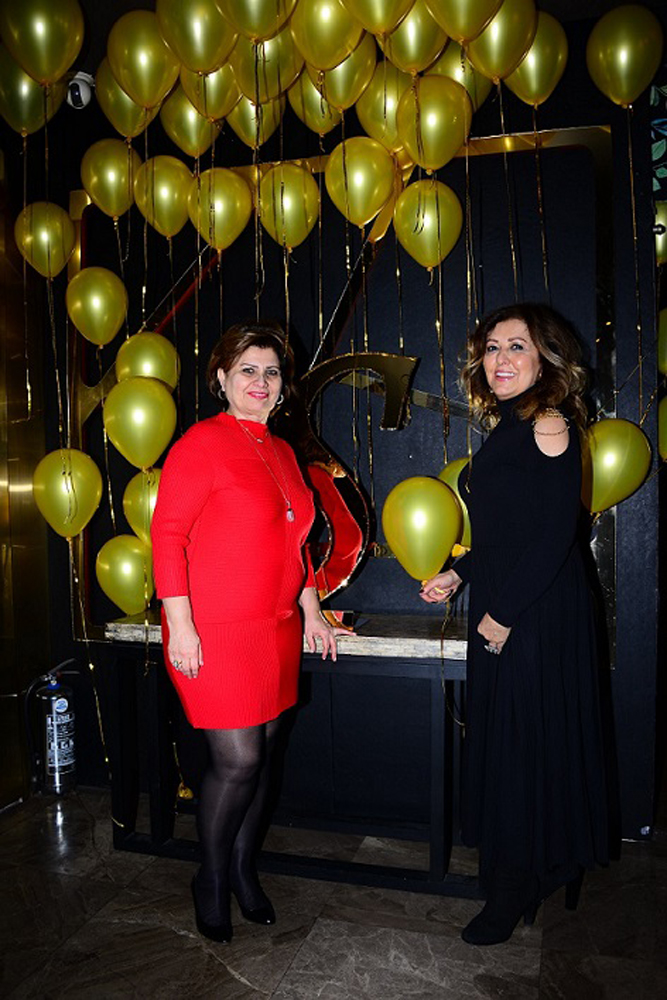 SELİN BOZKURT YENİ YAŞINI KUTLADI