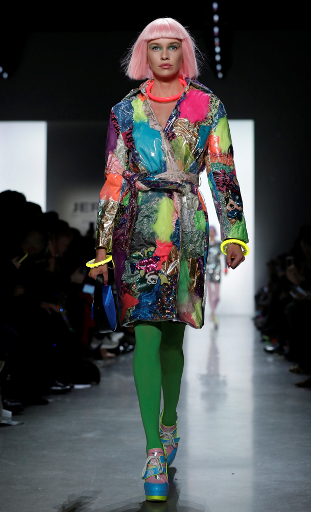 JEREMMY SCOTT  2018 SONBAHAR-KIŞ DEFİLESİ