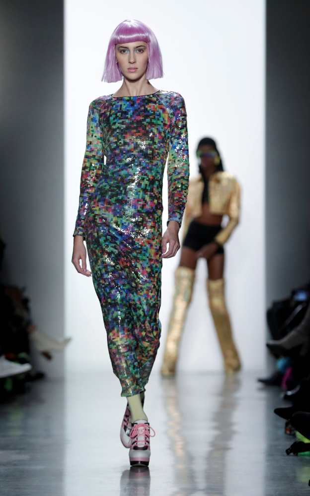 JEREMMY SCOTT  2018 SONBAHAR-KIŞ DEFİLESİ