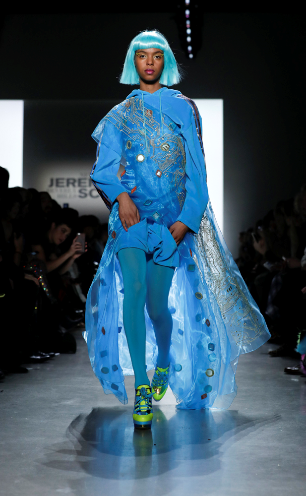 JEREMMY SCOTT  2018 SONBAHAR-KIŞ DEFİLESİ