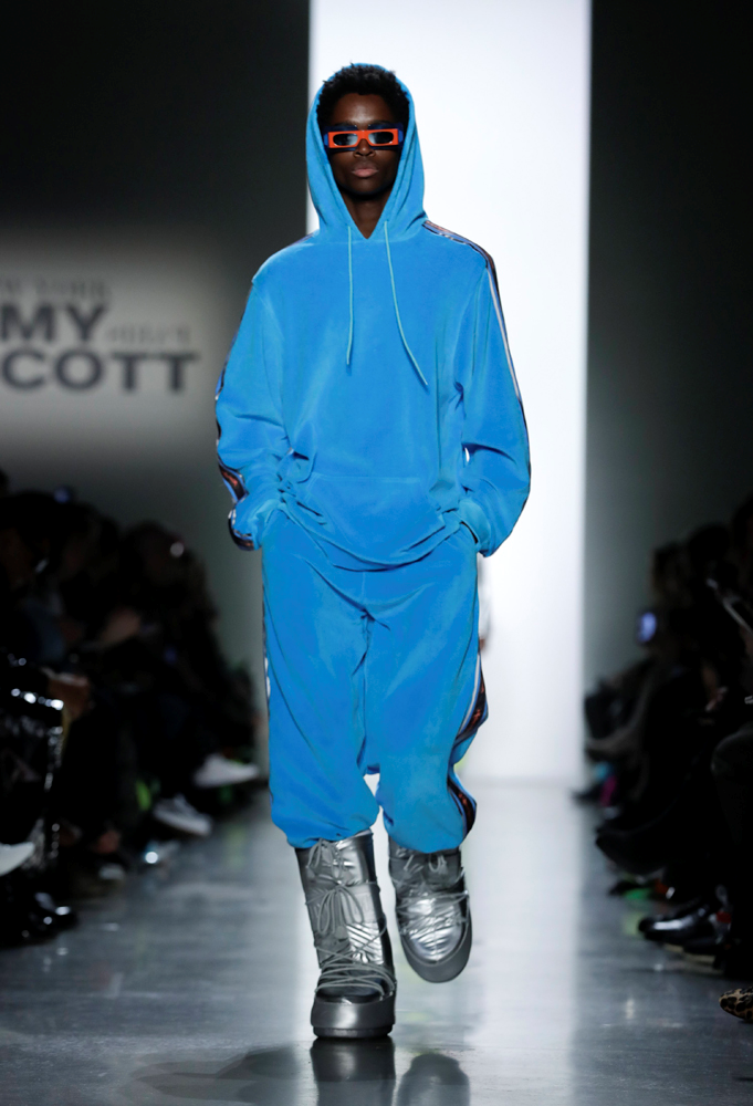 JEREMMY SCOTT  2018 SONBAHAR-KIŞ DEFİLESİ