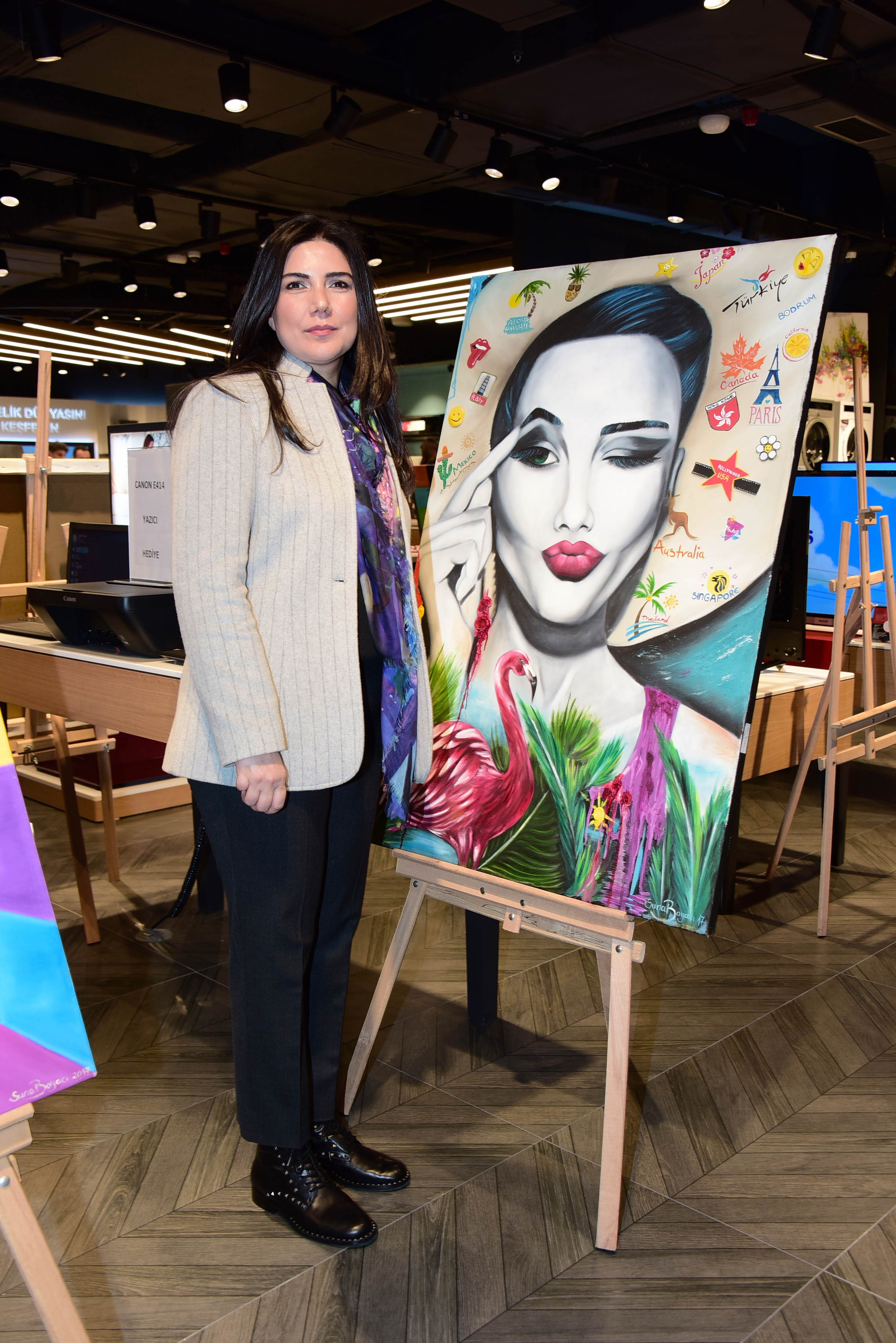 AKMERKEZDE GALERİ AÇILIŞI