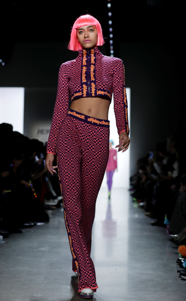 JEREMMY SCOTT  2018 SONBAHAR-KIŞ DEFİLESİ