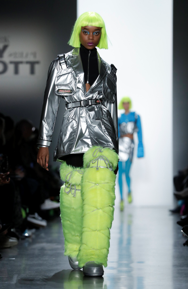 JEREMMY SCOTT  2018 SONBAHAR-KIŞ DEFİLESİ
