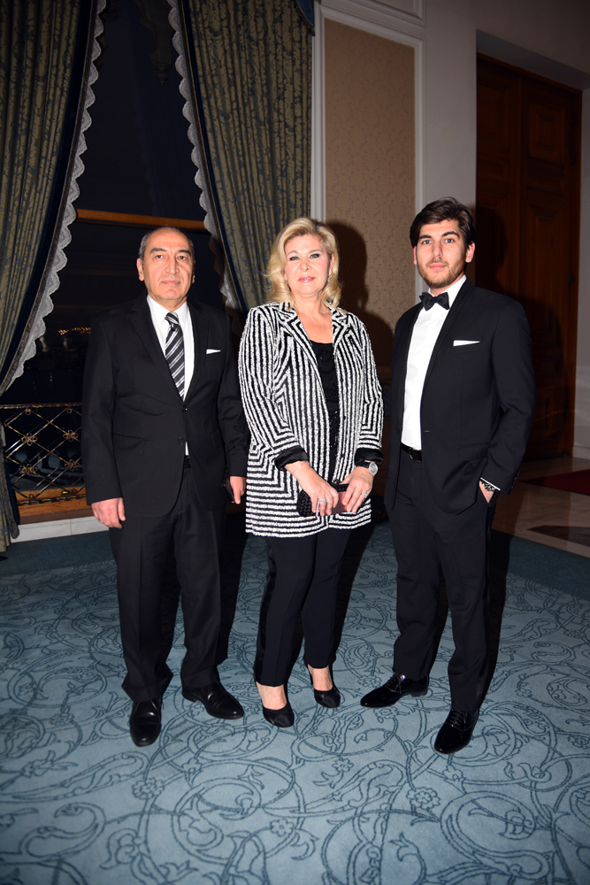 ÇIRAĞAN SARAYINDA GÖRKEMLİ DAVET