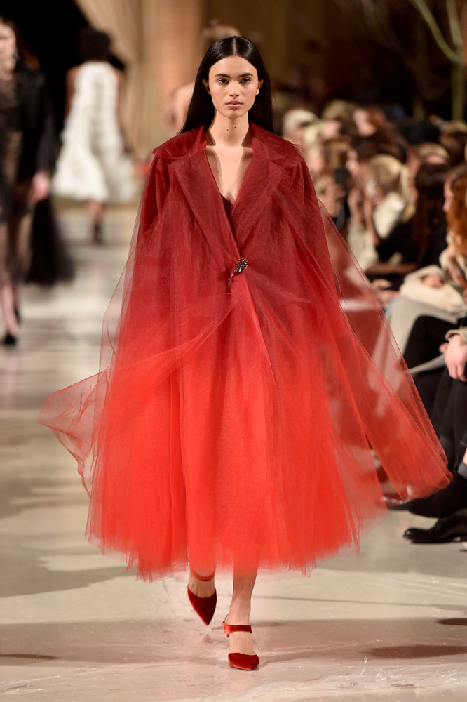 OSCAR DE LA RENTA 2018 SONBAHAR-KIŞ DEFİLESİ