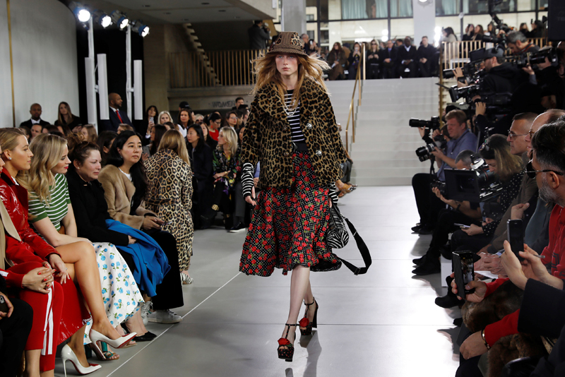 MICHAEL KORS 2018 SONBAHAR-KIŞ DEFİLESİ