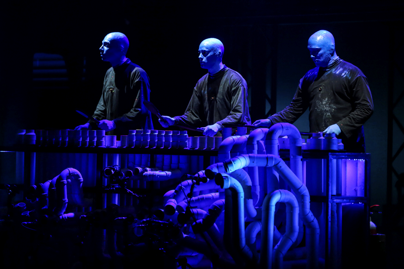BLUE MAN GROUP GALA GECESİNE YOĞUN İLGİ