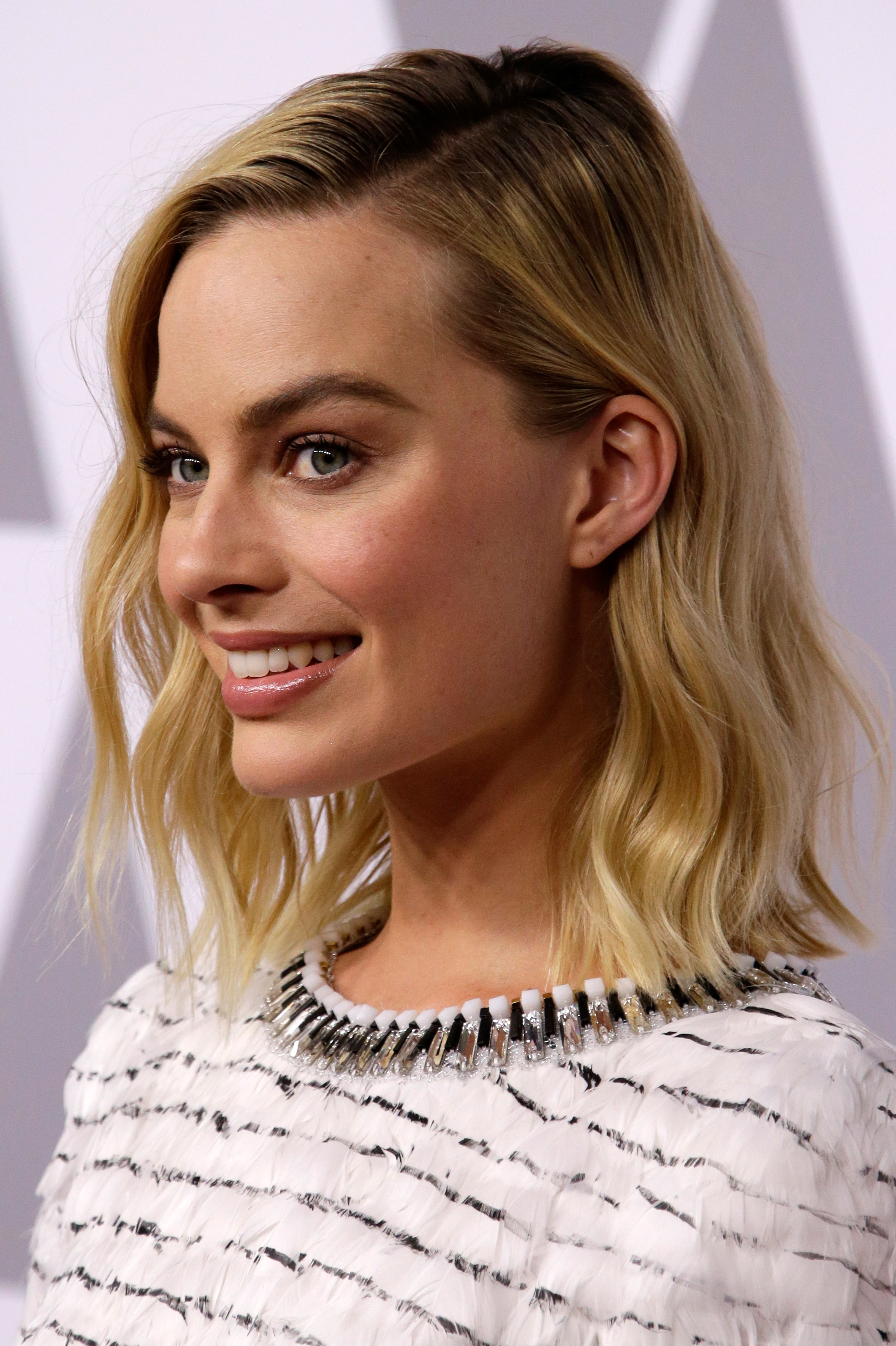 MARGOT ROBBIENIN DOĞAL GÜZELLİĞİ