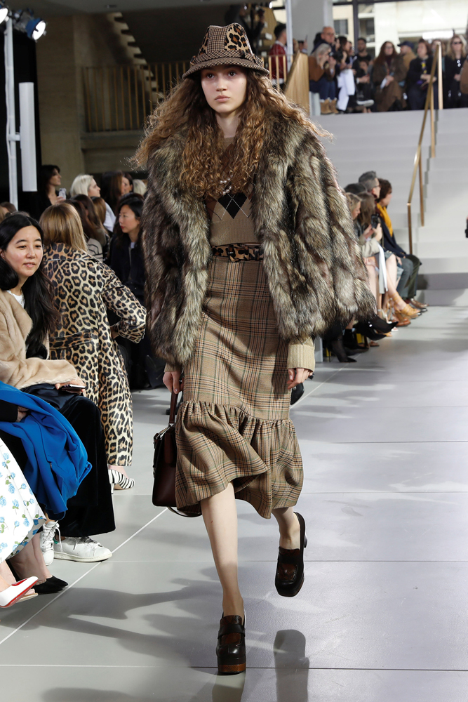 MICHAEL KORS 2018 SONBAHAR-KIŞ DEFİLESİ