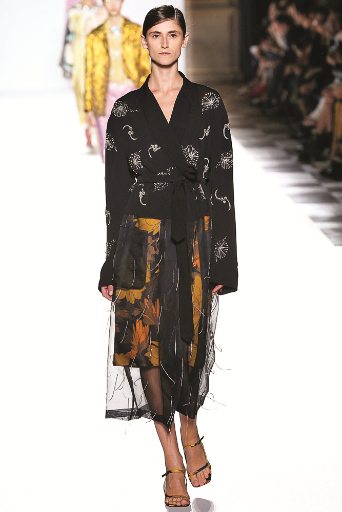 BEGÜM KIROĞLUNUN LÜKSLERİ