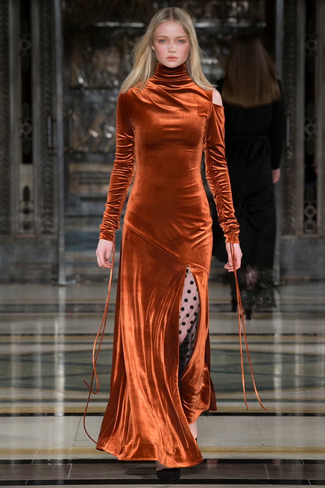 LONDRA MODA HAFTASINDA BİR TÜRK