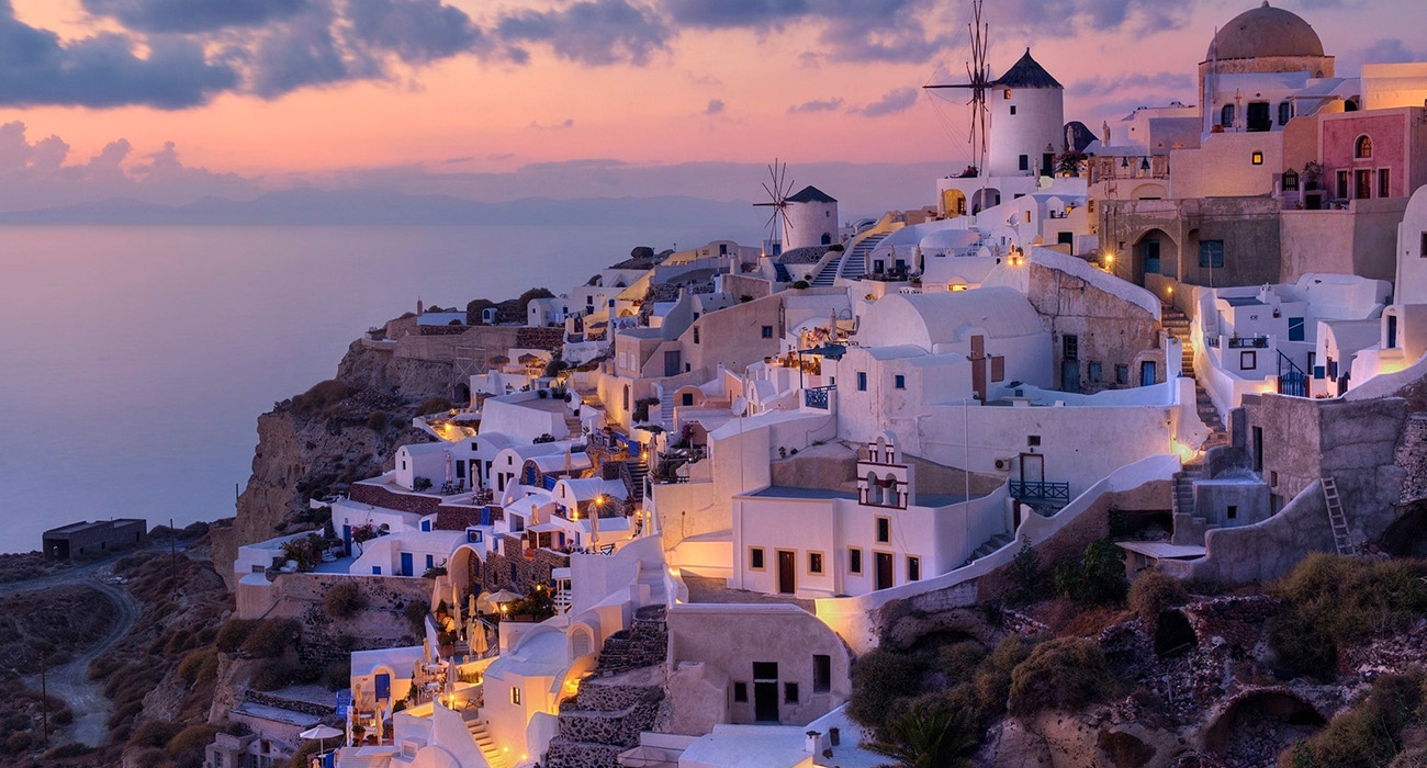 CEMİYETİN RENKLİ SİMALARININ FAVORİ YUNAN ADASI ADRESLERİ