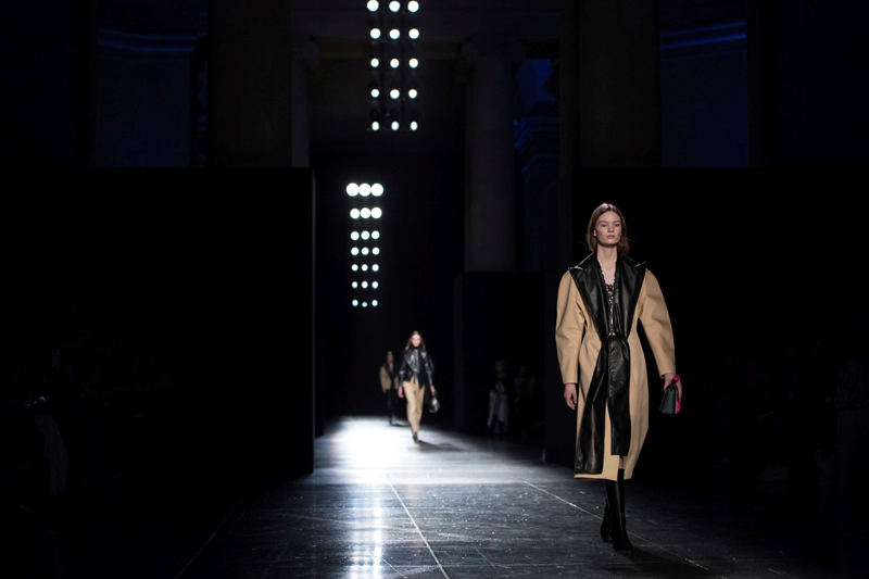 CHRISTOPHER KANE 2018 SONBAHAR-KIŞ DEFİLESİ