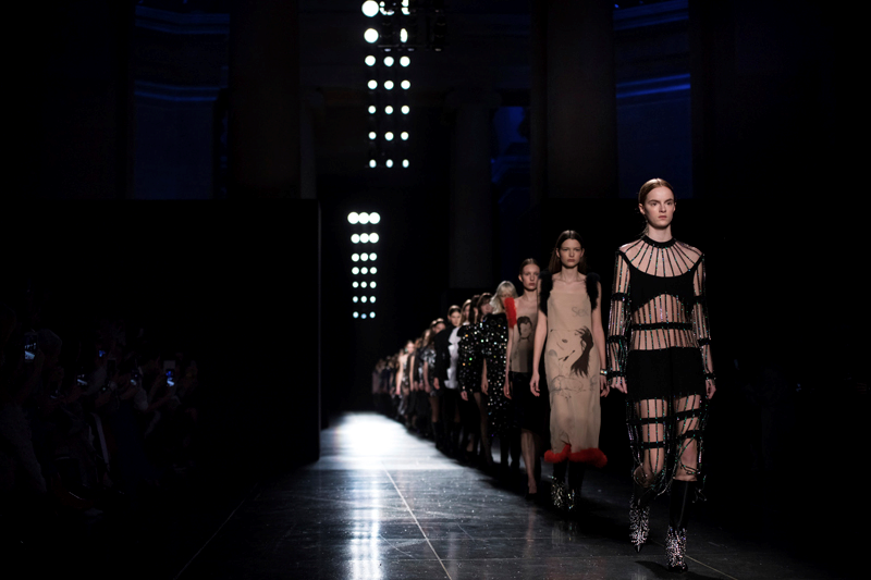 CHRISTOPHER KANE 2018 SONBAHAR-KIŞ DEFİLESİ