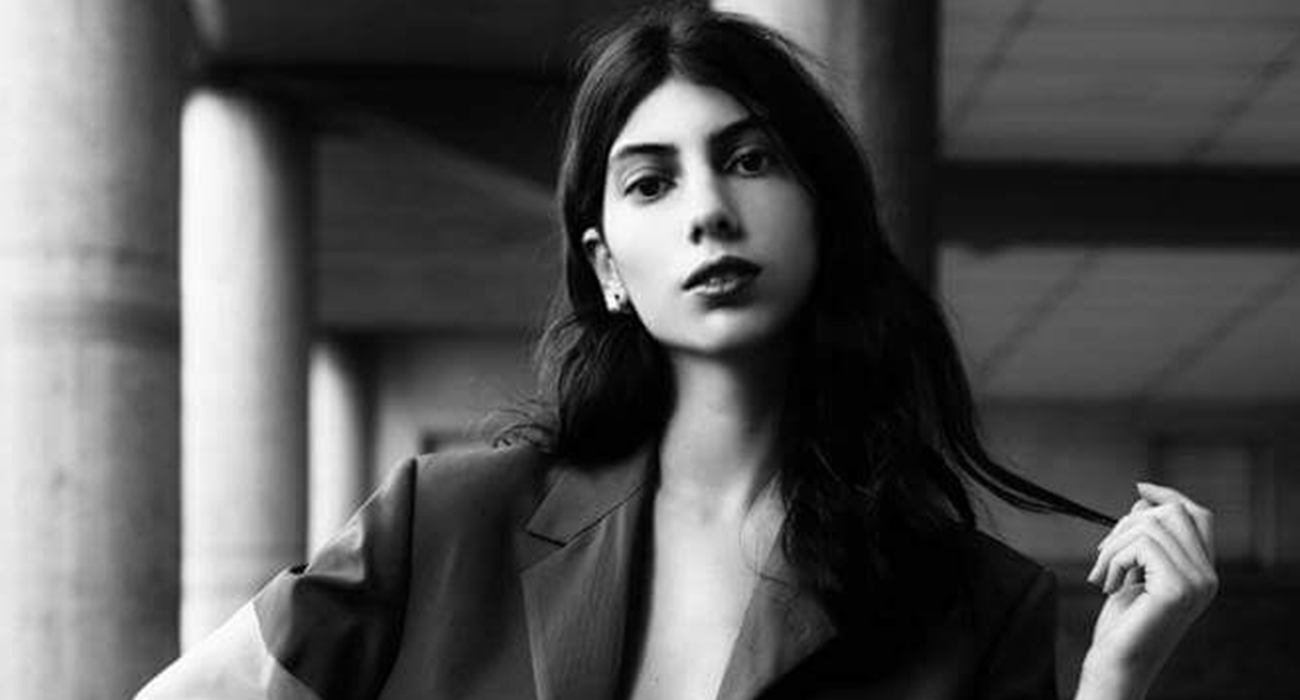 SIRA DIŞI GÜZEL ÖYKÜ BAŞTAŞ