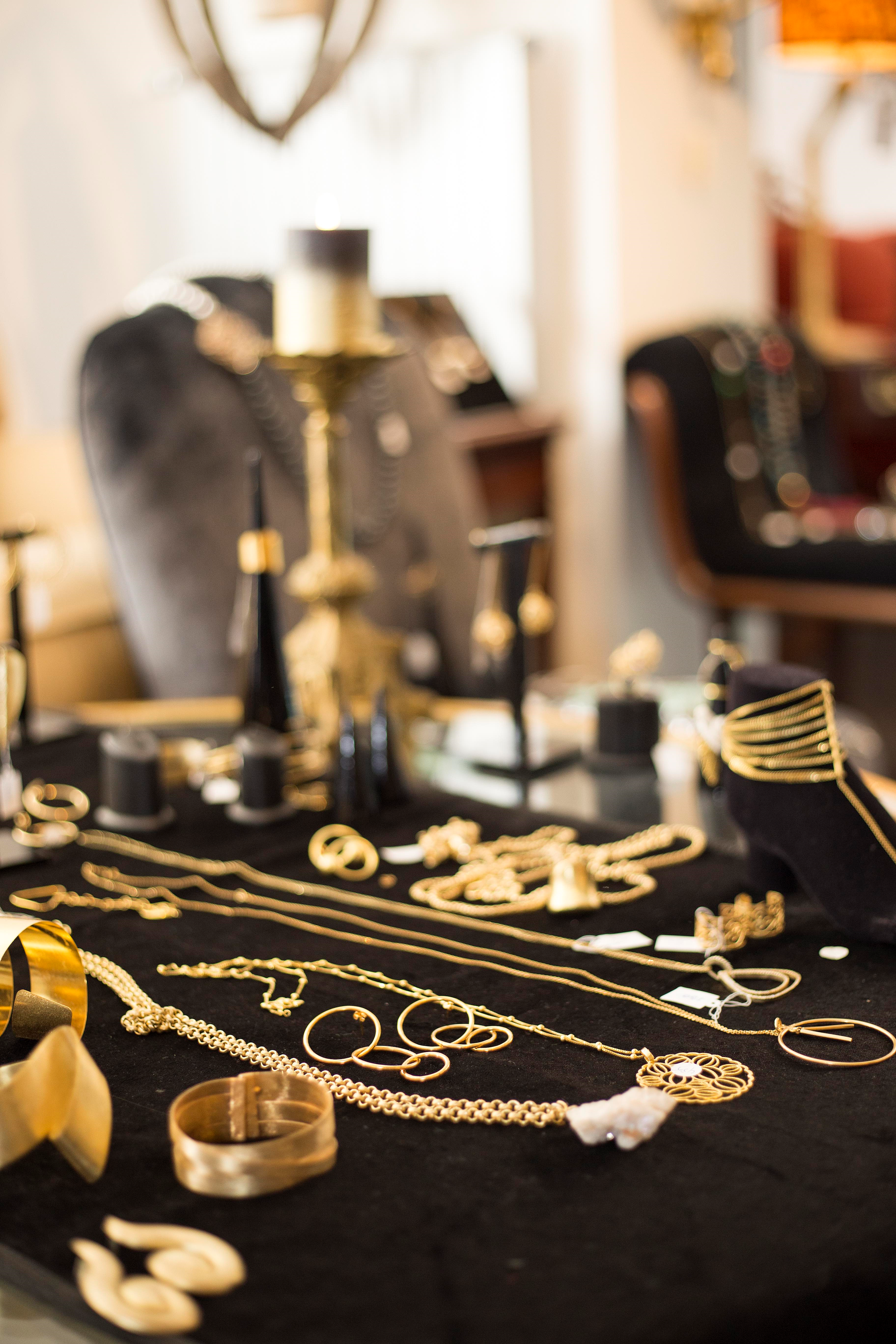 CEM LOKMANHEKİM ANISINA