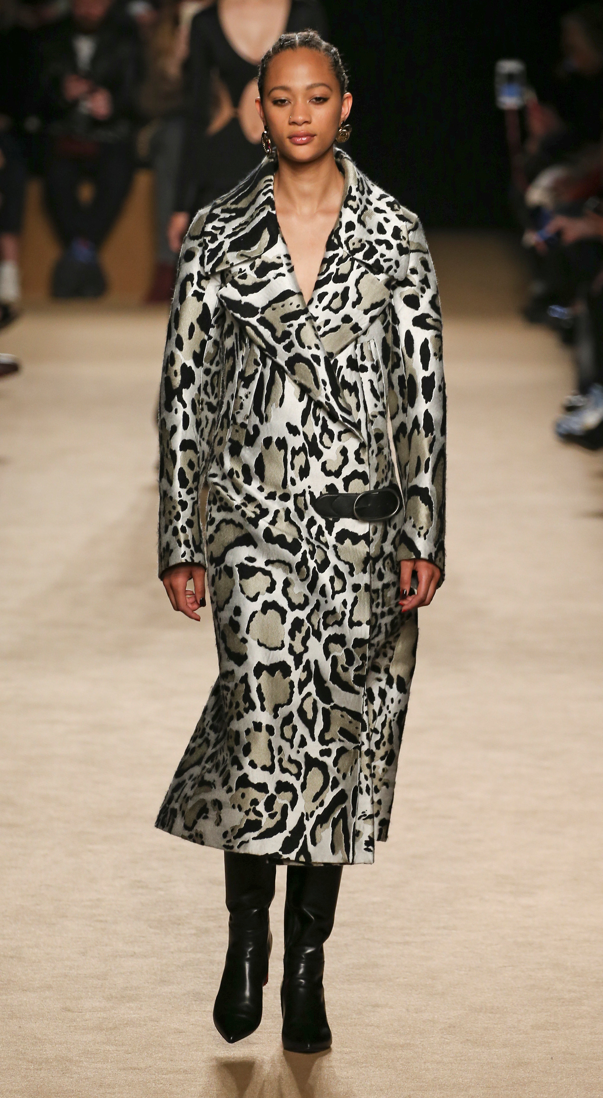 MILANODA ROBERTO CAVALLI RÜZGARI