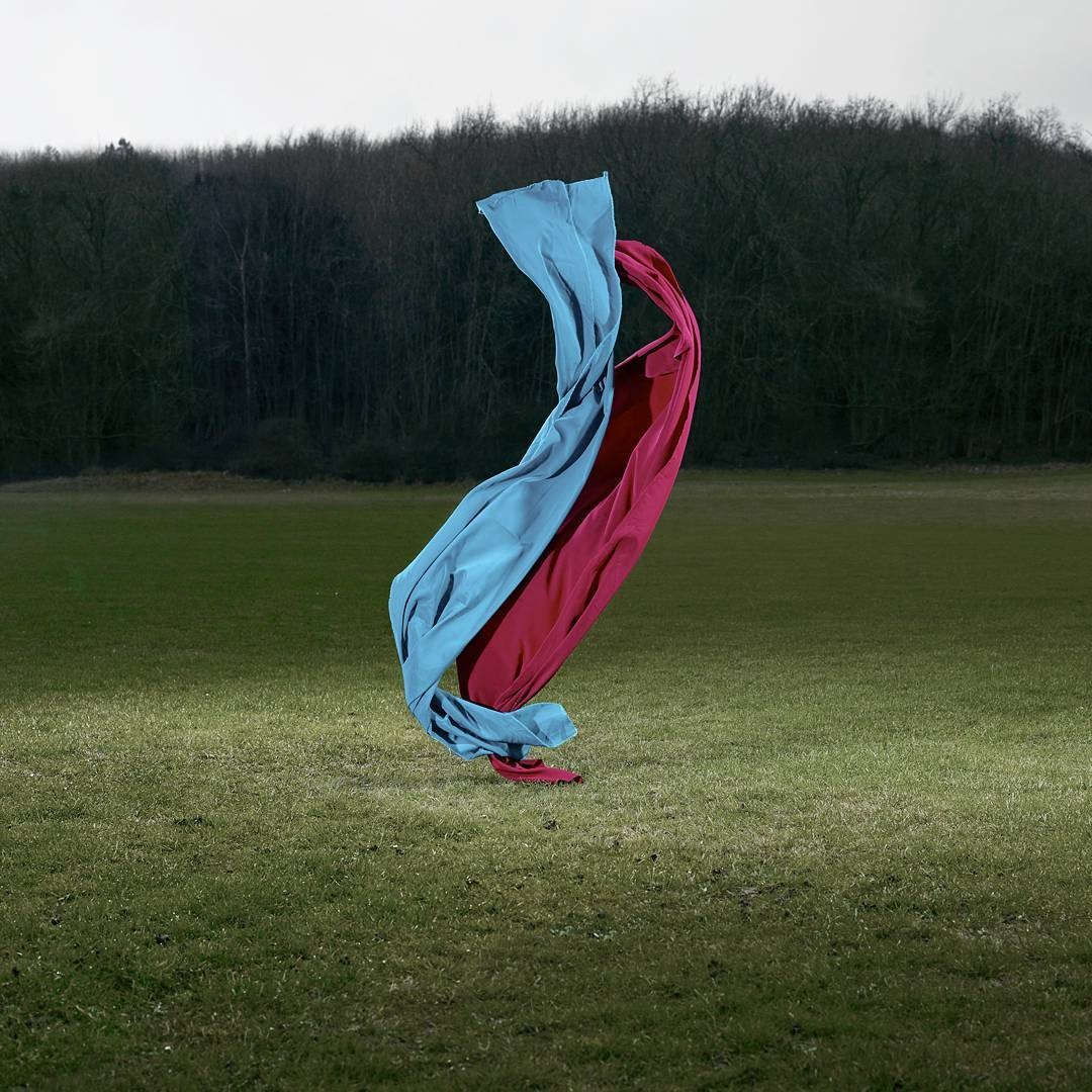 ANIN BÜYÜSÜNE KAPILIN