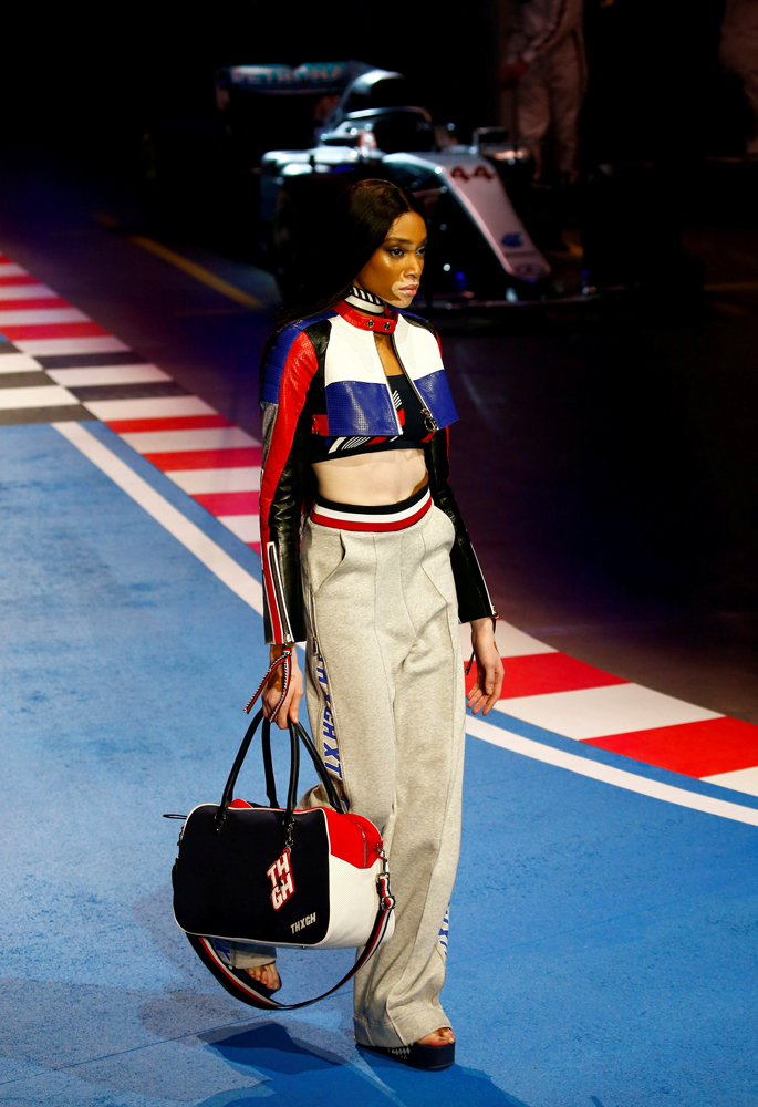 TOMMY HILFIGER 2018 SONBAHAR-KIŞ KOLEKSİYONU