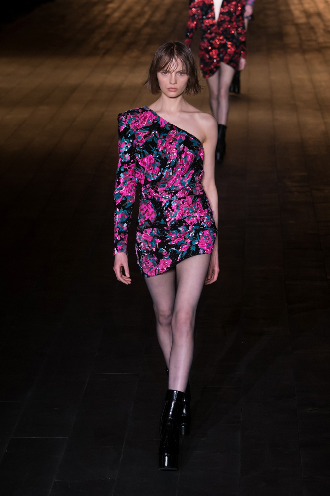 YSL 2018 SONBAHAR-KIŞ DEFİLESİ