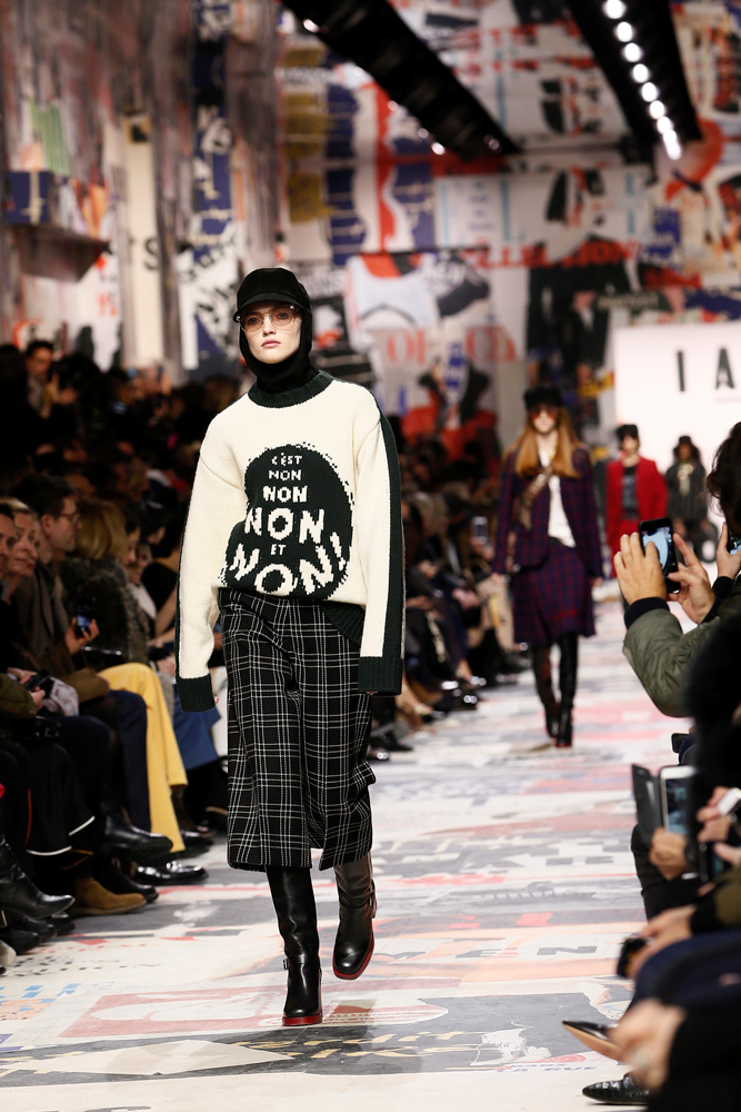 DIOR 2018 SONBAHAR-KIŞ DEFİLESİ