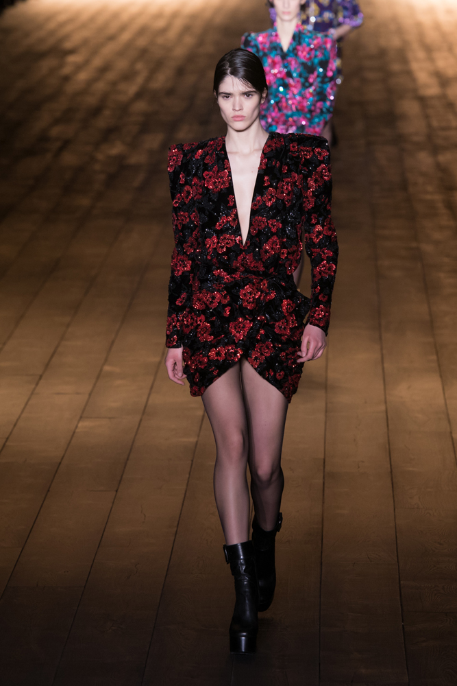 YSL 2018 SONBAHAR-KIŞ DEFİLESİ