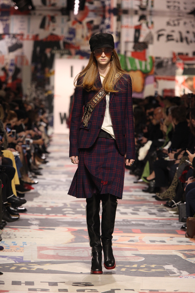 DIOR 2018 SONBAHAR-KIŞ DEFİLESİ
